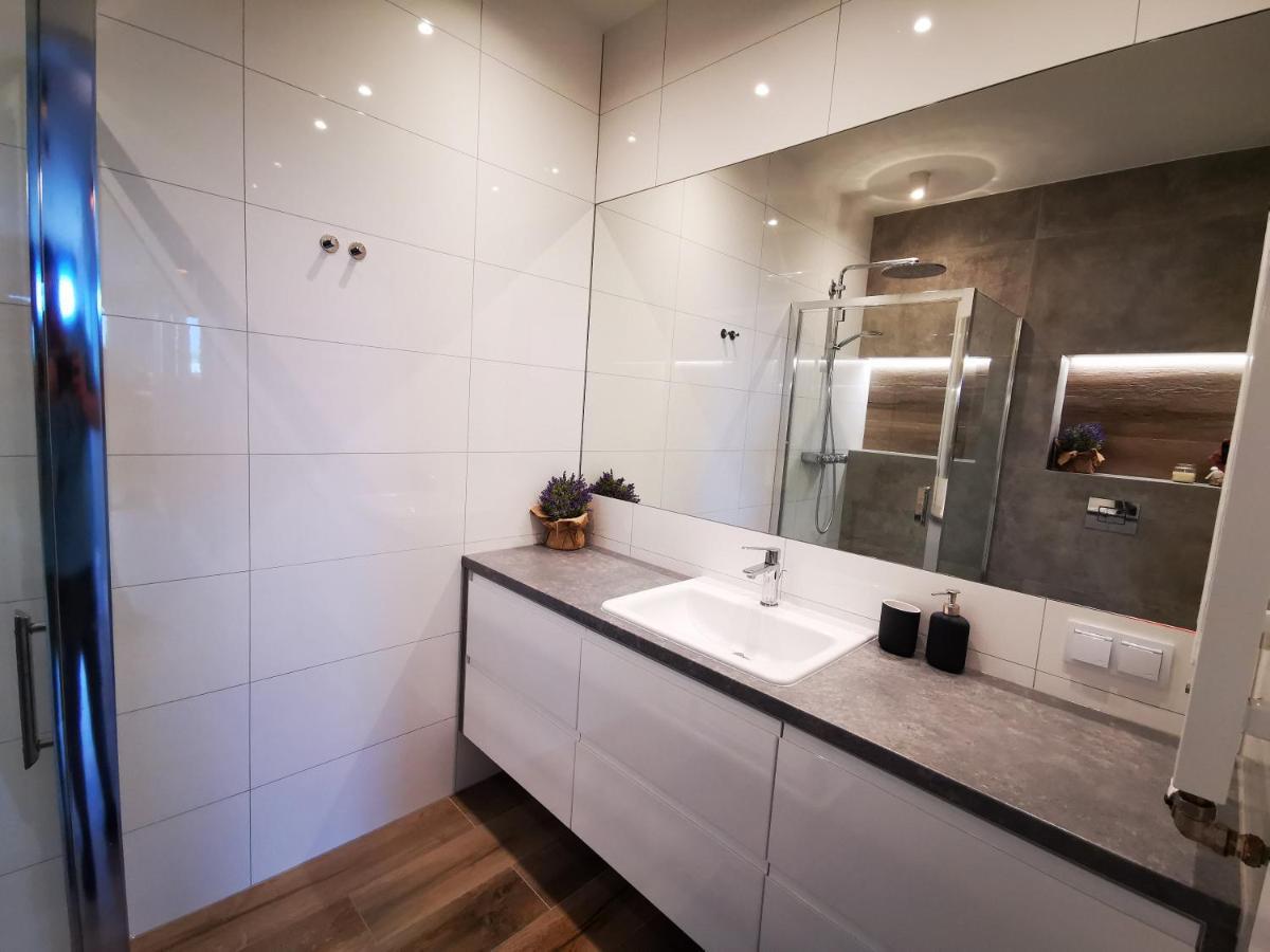 Walowa Tower Apartments Gdansk Luaran gambar